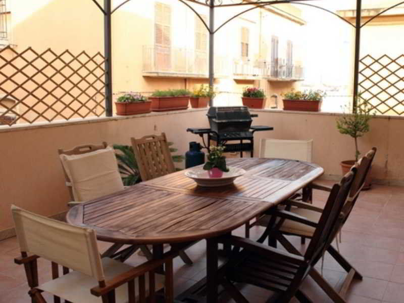 B&B La Terrazza Sul Porto Trapani Exterior photo